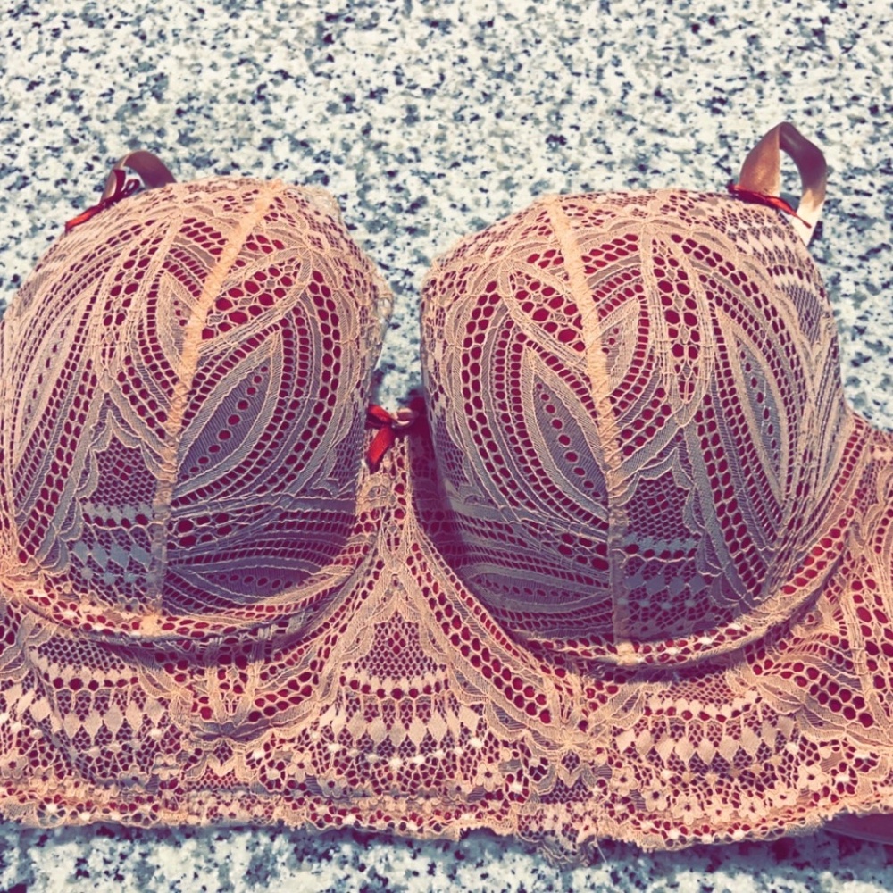 size 40D cacique bra